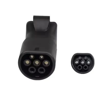3.5KW Max Rated power White Customizable Car EV Discharger V2L Head Plug Type2 Outlet MG car Switch Type 2 EV Connectors