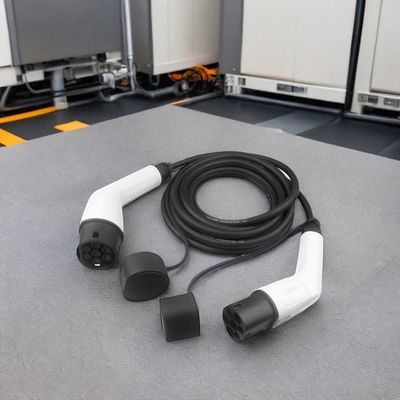 Energy Electric Vehicle European Cables 32A Type2 22KW EV Charger with Undervoltage Protection and Temperature Protection