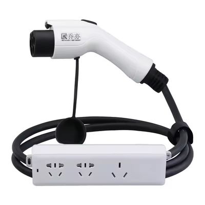 GBT DC V2L 3.5kw EV Discharge Gun for Purpose of Retrofit/Upgrade and Outdoor Camping Extended Plug Socket