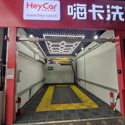 -Chic Design Style Touchless Car Washing System for 650cm*350cm*305cm Dimensions and Cleaning